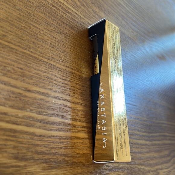 Anastasia Beverly Hills Dipbrow Gel - Ebony - 4.4 g / 0.155 oz - Picture 4 of 5